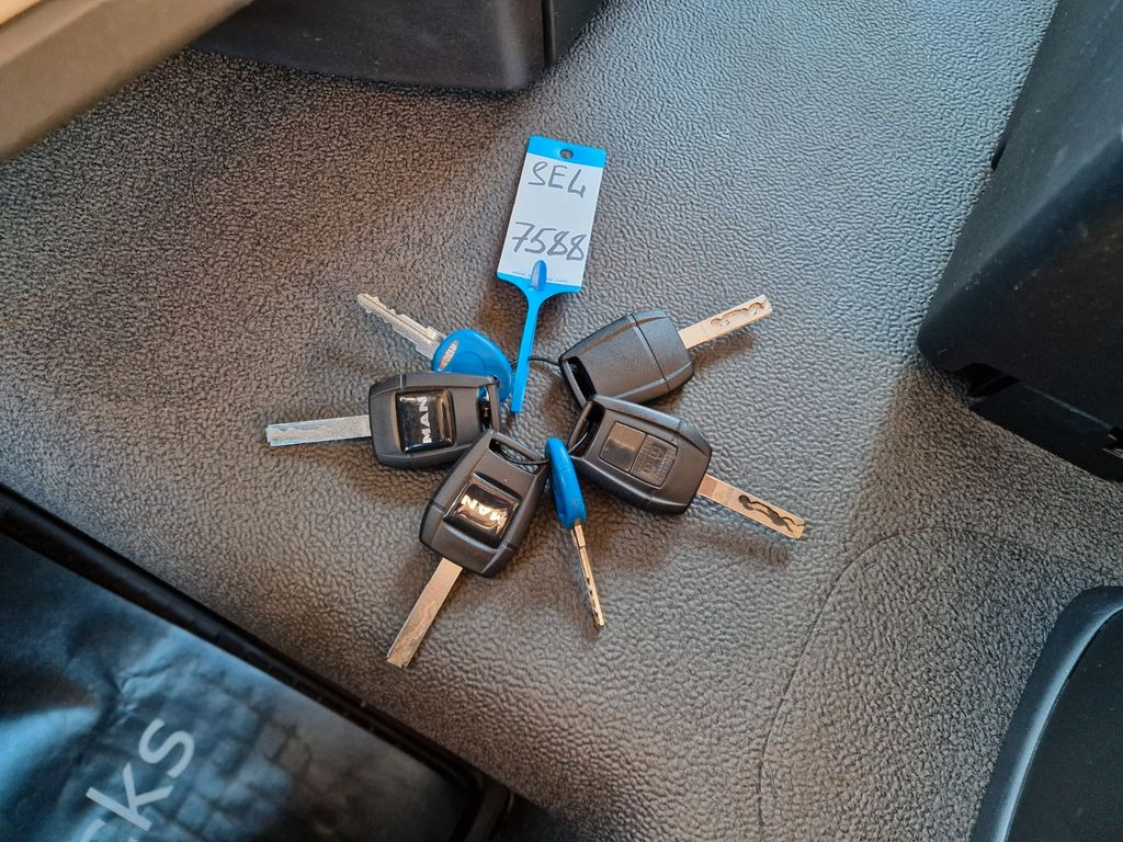 Auto s hydraulickou rukou, Nákladní automobil valníkový/ Plošinový MAN TGS 26.460 6X2-4 BL / Intarder / Atlas 172.3E-A4: obrázek 24 Auto s hydraulickou rukou, Nákladní automobil valníkový/ Plošinový MAN TGS 26.460 6X2-4 BL / Intarder / Atlas 172.3E-A4: obrázek 24