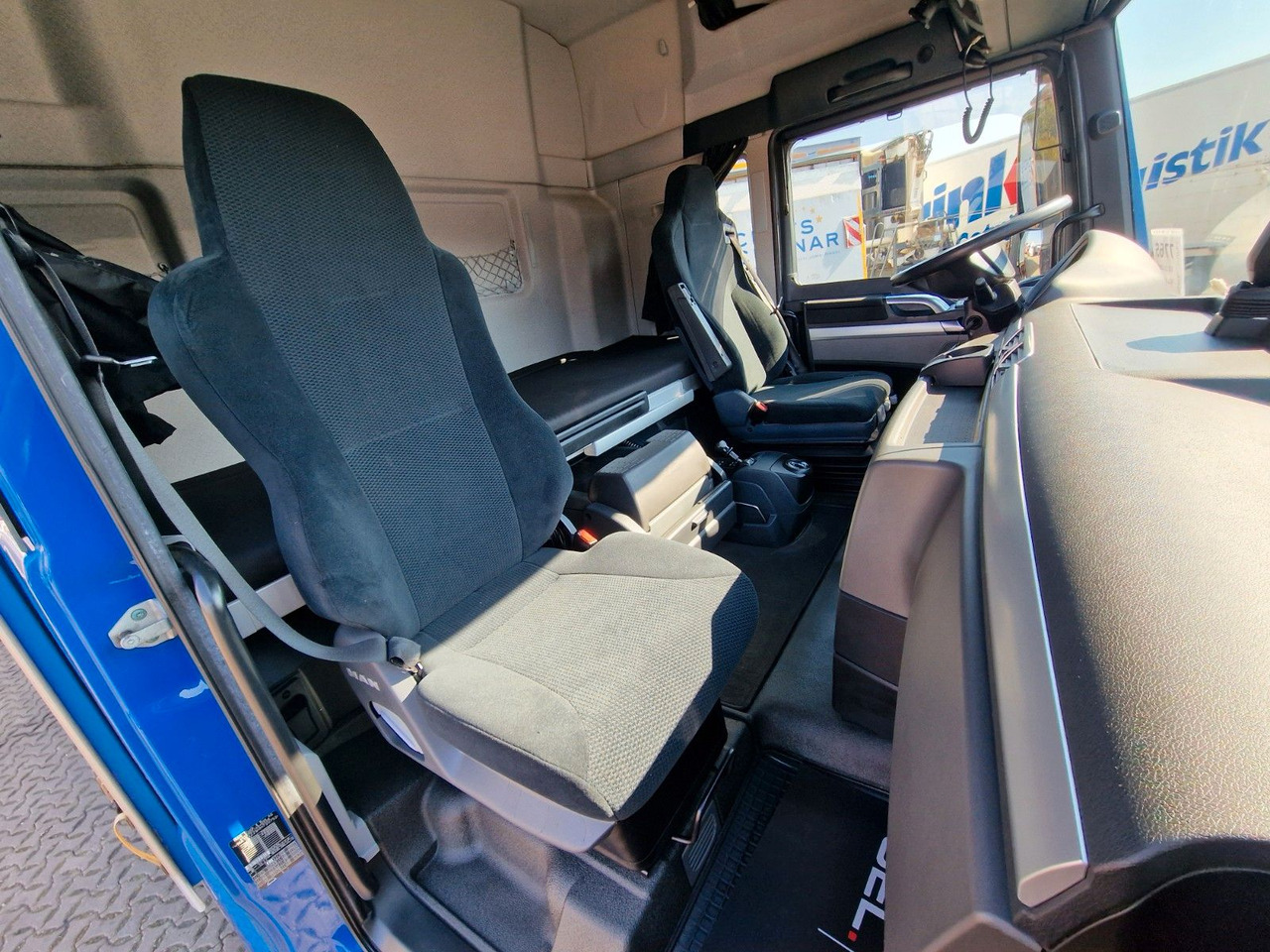 Plachtový nákladní auto MAN TGX 18.440 4X2 LL-U/ Intarder /Hubdach/Durchlade: obrázek 16