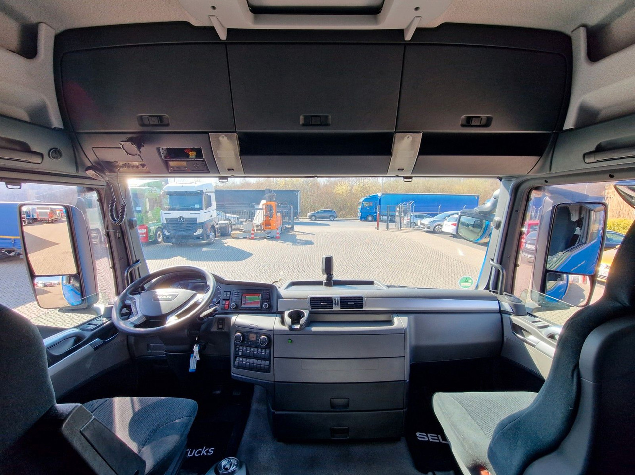 Plachtový nákladní auto MAN TGX 18.440 4X2 LL-U/ Intarder /Hubdach/Durchlade: obrázek 18