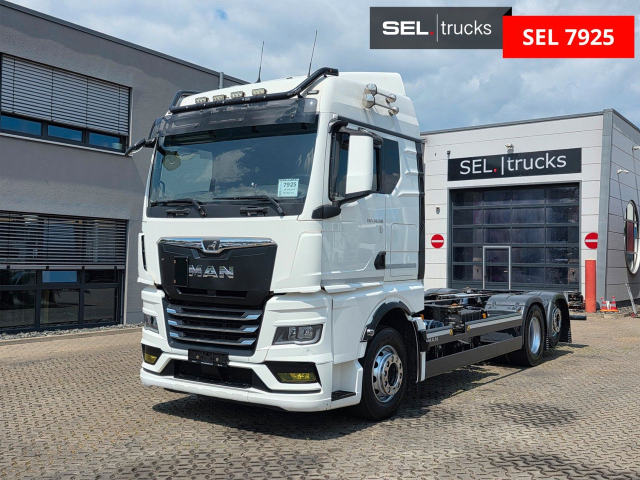 MAN TGX 26.510 6x2-2 LL CH / ZF Intarder / Liftachse - Kontejnérový podvozek/ Výměnná nástavba: obrázek 1 MAN TGX 26.510 6x2-2 LL CH / ZF Intarder / Liftachse - Kontejnérový podvozek/ Výměnná nástavba: obrázek 1