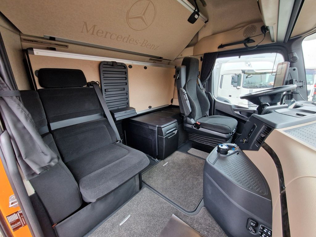 Plachtový nákladní auto Mercedes-Benz Actros 2548 / Retarder / Aluklappen / Euro 6E: obrázek 17