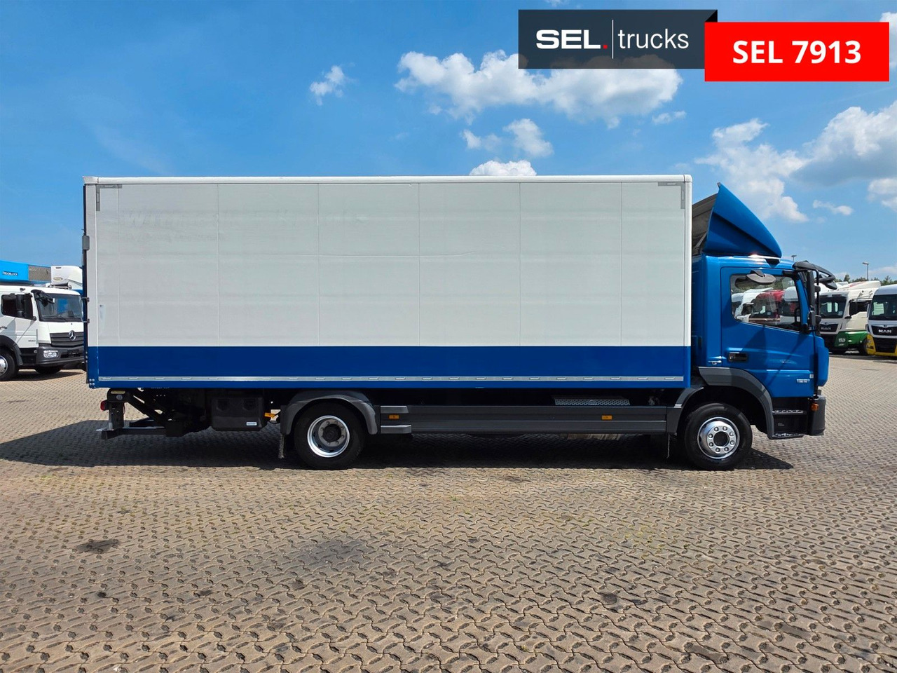 Mercedes-Benz Atego 1221 / Ladebordwand - Skříňový nákladní auto: obrázek 4 Mercedes-Benz Atego 1221 / Ladebordwand - Skříňový nákladní auto: obrázek 4