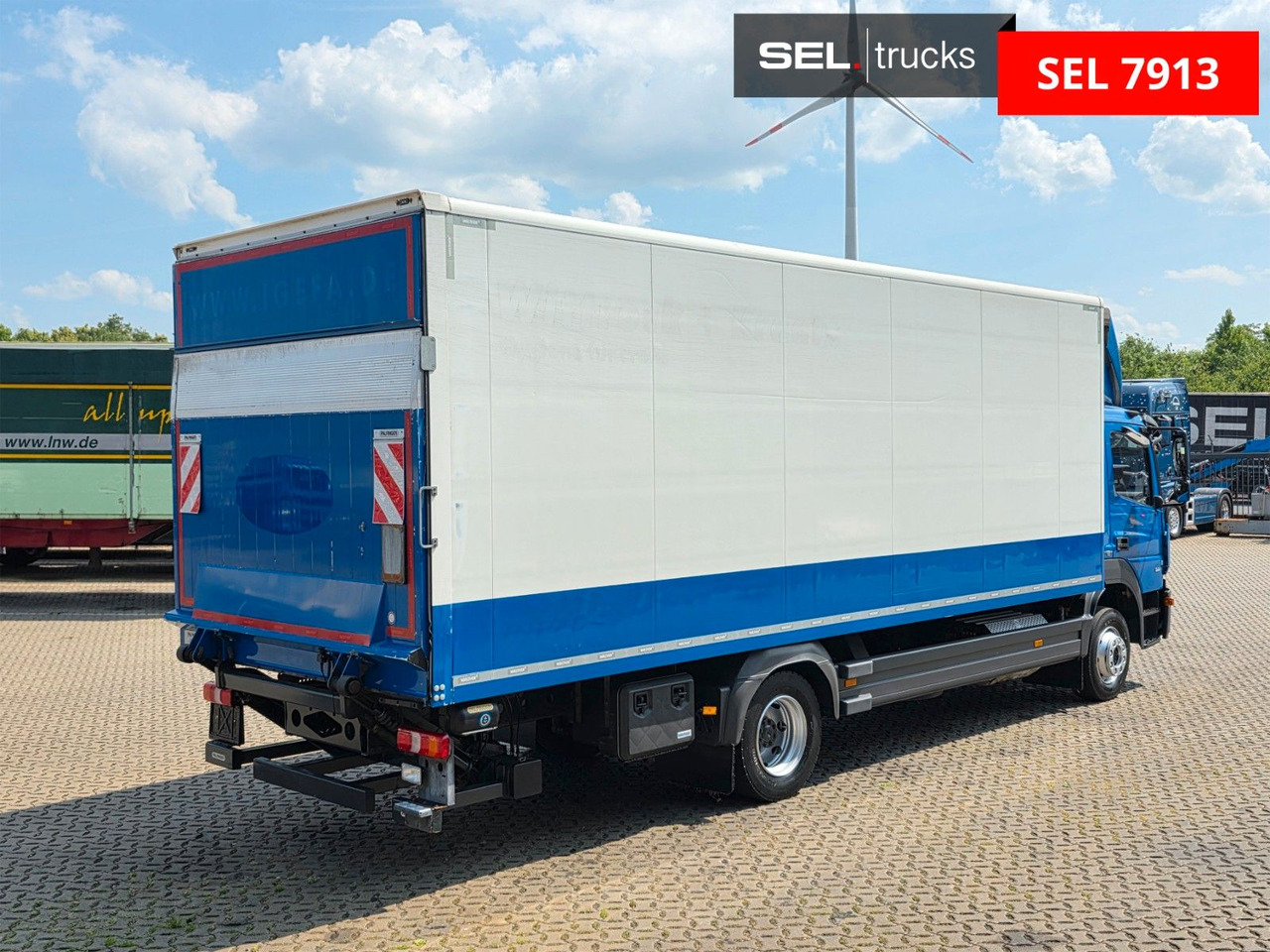 Mercedes-Benz Atego 1221 / Ladebordwand - Skříňový nákladní auto: obrázek 5 Mercedes-Benz Atego 1221 / Ladebordwand - Skříňový nákladní auto: obrázek 5