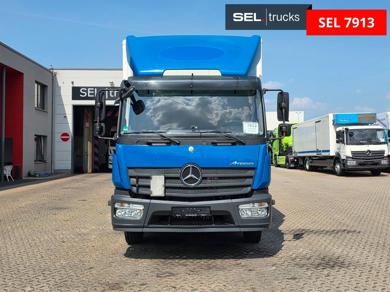 Mercedes-Benz Atego 1221 / Ladebordwand - Skříňový nákladní auto: obrázek 2 Mercedes-Benz Atego 1221 / Ladebordwand - Skříňový nákladní auto: obrázek 2