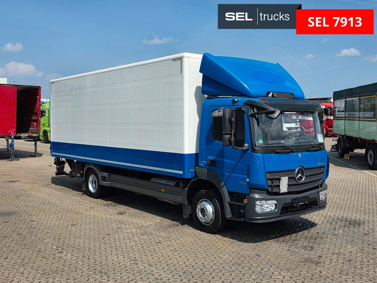 Mercedes-Benz Atego 1221 / Ladebordwand - Skříňový nákladní auto: obrázek 3 Mercedes-Benz Atego 1221 / Ladebordwand - Skříňový nákladní auto: obrázek 3