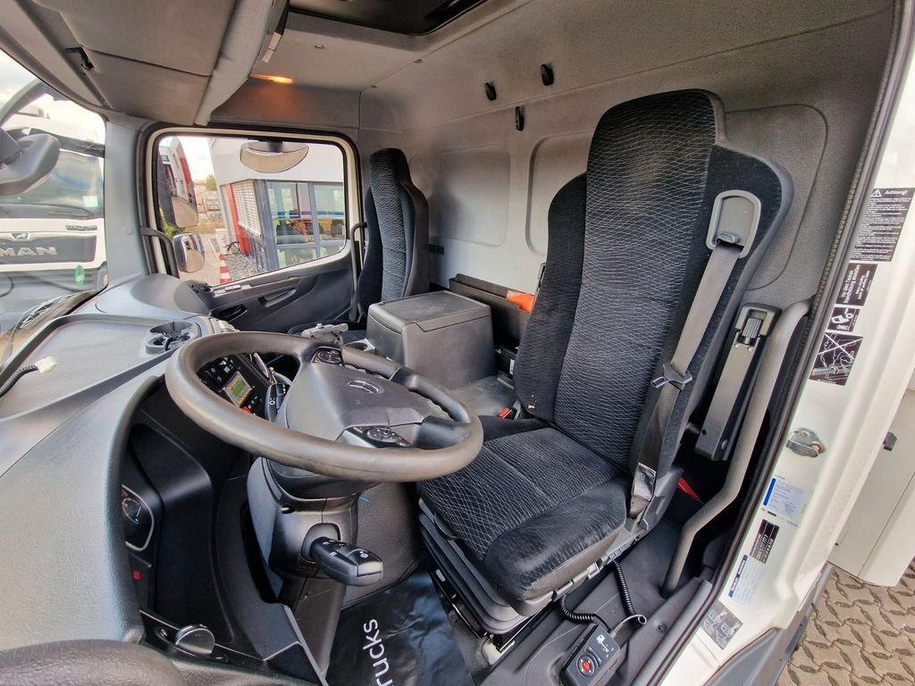 Chladírenský nákladní automobil Mercedes-Benz Atego 1530 / Doppelverdampfer / Ladebordwand: obrázek 18