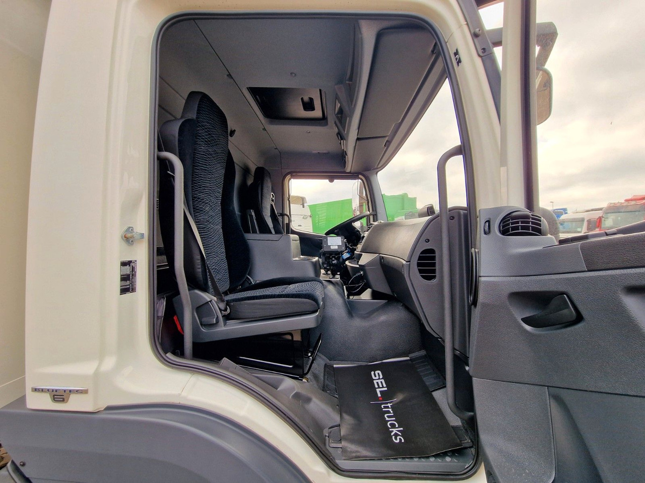 Chladírenský nákladní automobil Mercedes-Benz Atego 1530 / Ladebordwand / Frigoblock FK25L: obrázek 18