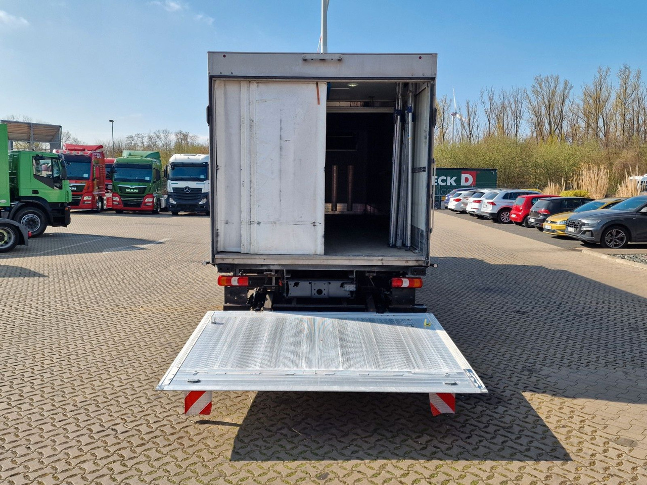 Chladírenský nákladní automobil Mercedes-Benz Atego 1530 / Ladebordwand / Frigoblock FK25L: obrázek 9