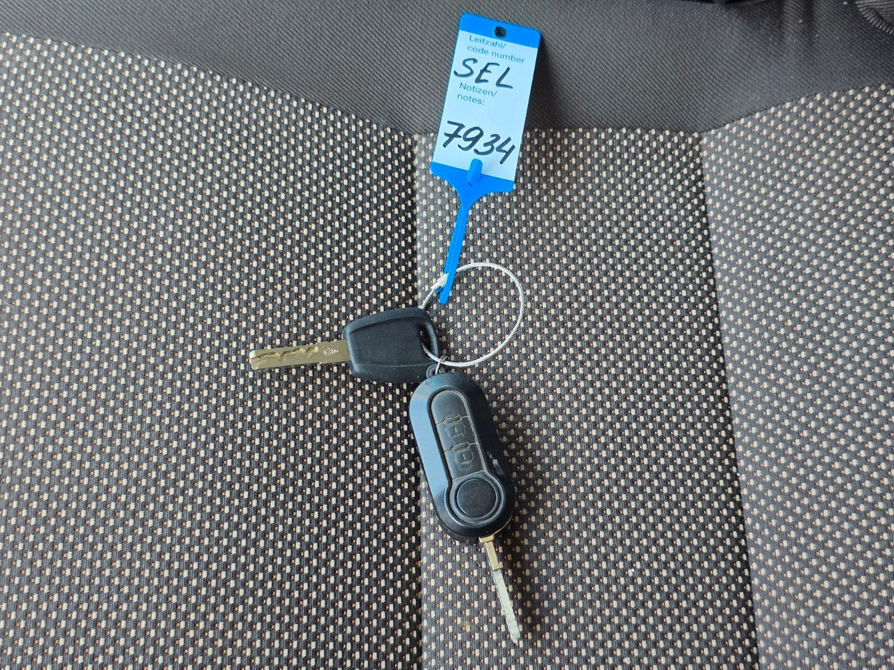 Dodávka skřín Peugeot Boxer / Ladebordwand / Klimaanlage /  3 Sitzen: obrázek 26