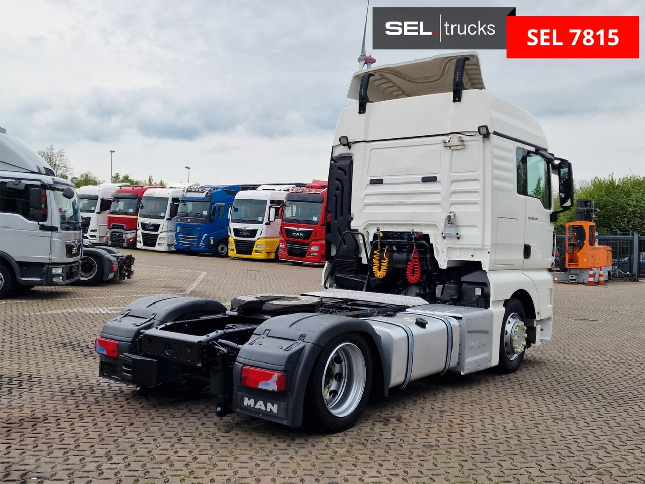MAN TGX 18.400 4X2 LLS-U / ZF Intarder / LOW KM !!! - Tahač: obrázek 5 MAN TGX 18.400 4X2 LLS-U / ZF Intarder / LOW KM !!! - Tahač: obrázek 5