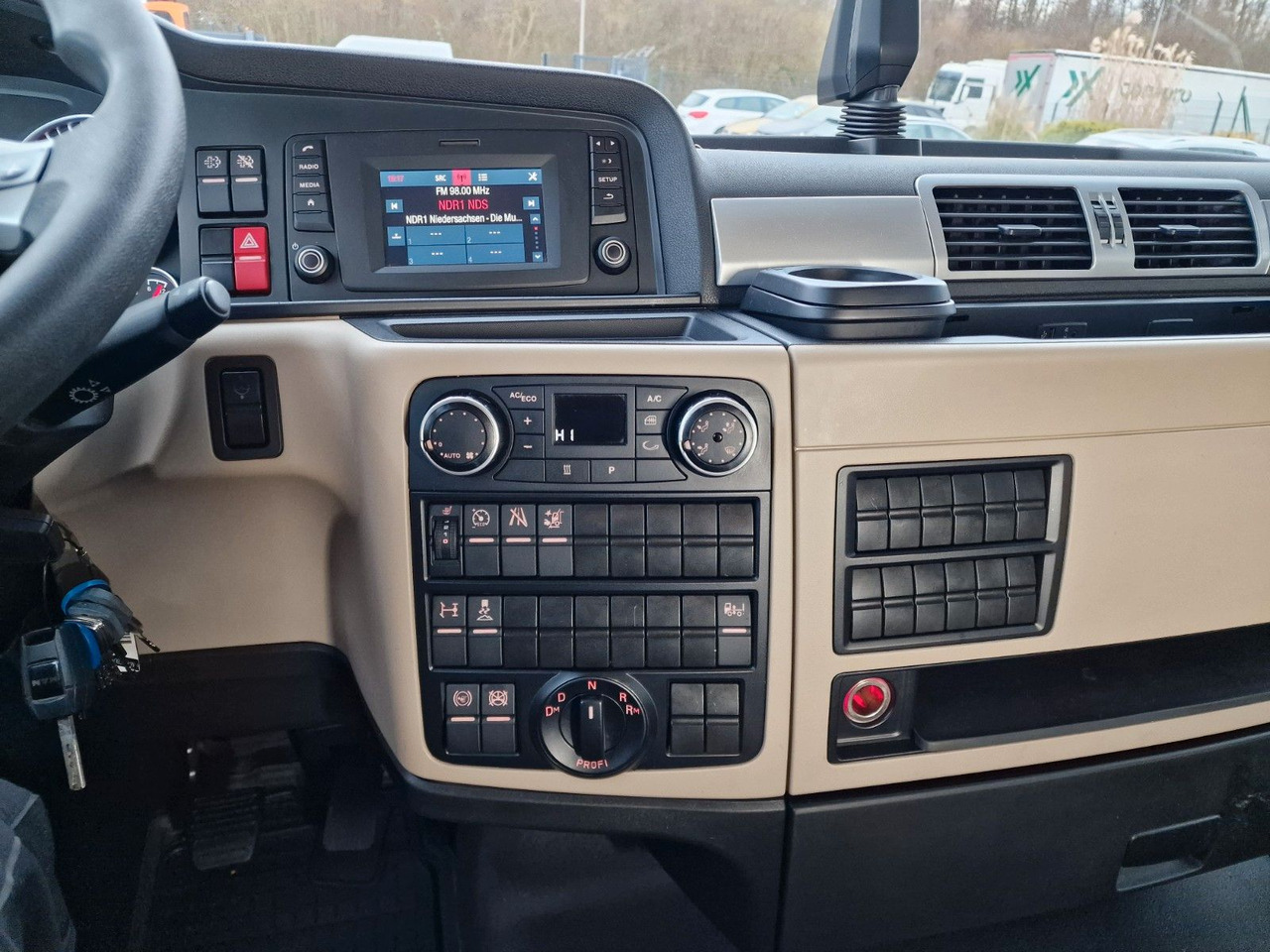 Nový Tahač MAN TGX 18.460 4X2 LLS-U: obrázek 25