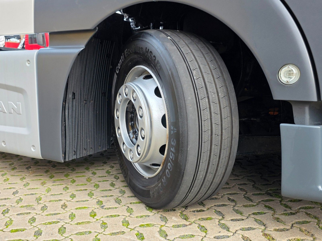 Tahač MAN TGX 18.460 4X2 LLS-U / Retarder / 2 Tanks: obrázek 48 Tahač MAN TGX 18.460 4X2 LLS-U / Retarder / 2 Tanks: obrázek 48