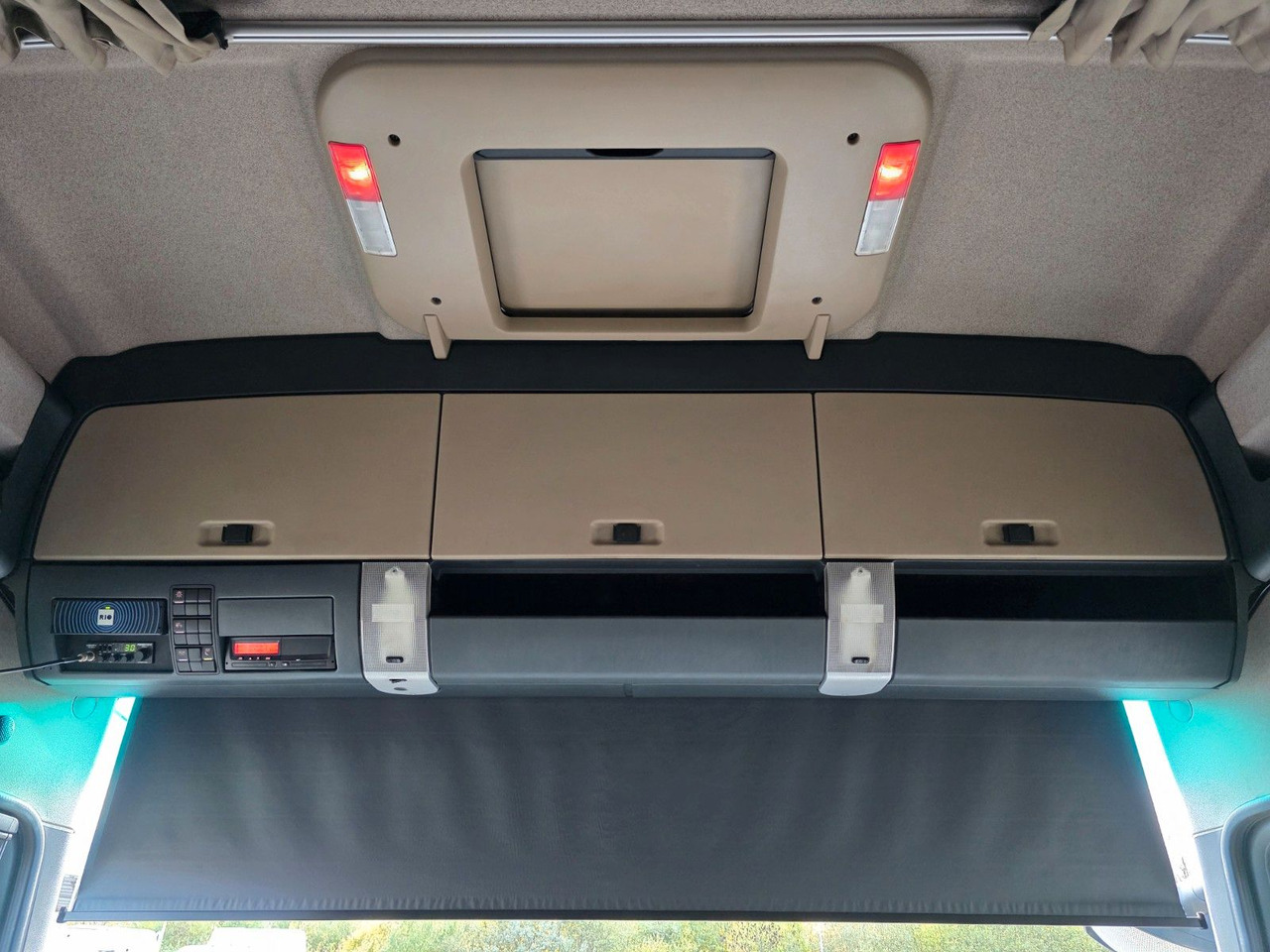 Tahač MAN TGX 18.460 4X2 LLS-U / Retarder / 2 Tanks: obrázek 34 Tahač MAN TGX 18.460 4X2 LLS-U / Retarder / 2 Tanks: obrázek 34