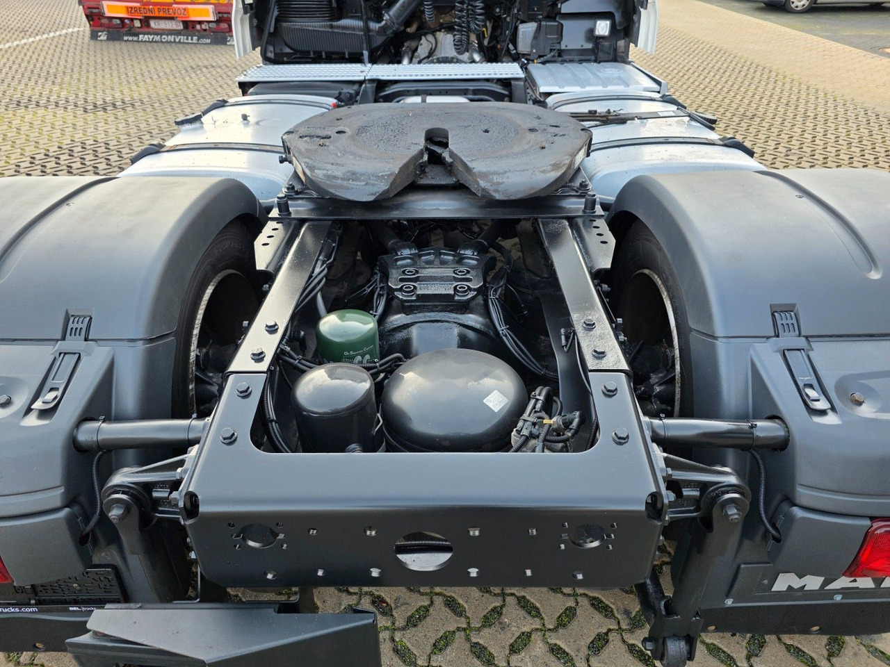 Tahač MAN TGX 18.460 4X2 LLS-U / Retarder / 2 Tanks: obrázek 9 Tahač MAN TGX 18.460 4X2 LLS-U / Retarder / 2 Tanks: obrázek 9