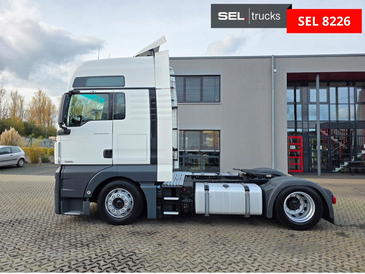 Tahač MAN TGX 18.460 4X2 LLS-U / Retarder / 2 Tanks: obrázek 8 Tahač MAN TGX 18.460 4X2 LLS-U / Retarder / 2 Tanks: obrázek 8