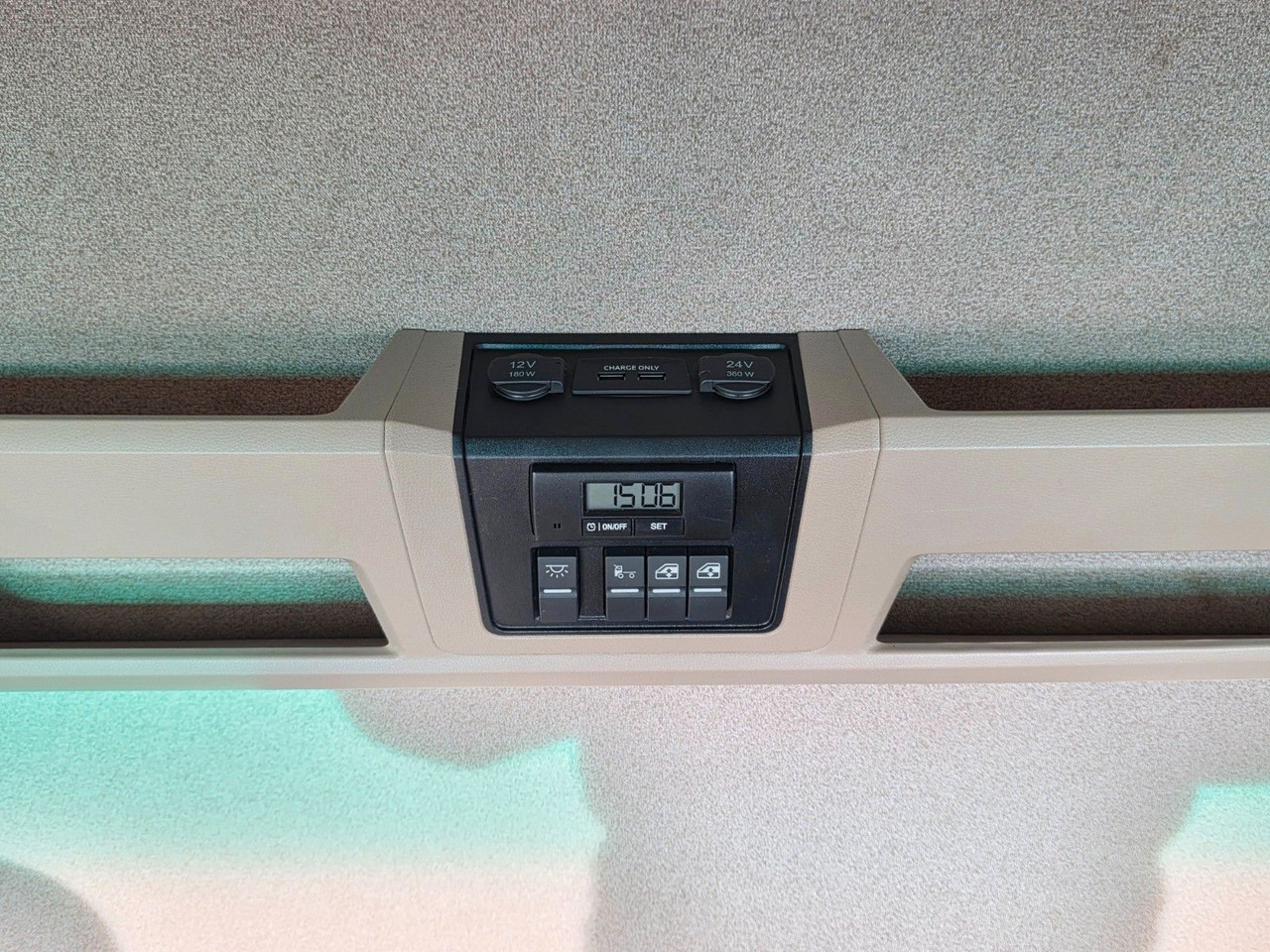 Tahač MAN TGX 18.460 4X2 LLS-U / Retarder / 2 Tanks: obrázek 31 Tahač MAN TGX 18.460 4X2 LLS-U / Retarder / 2 Tanks: obrázek 31