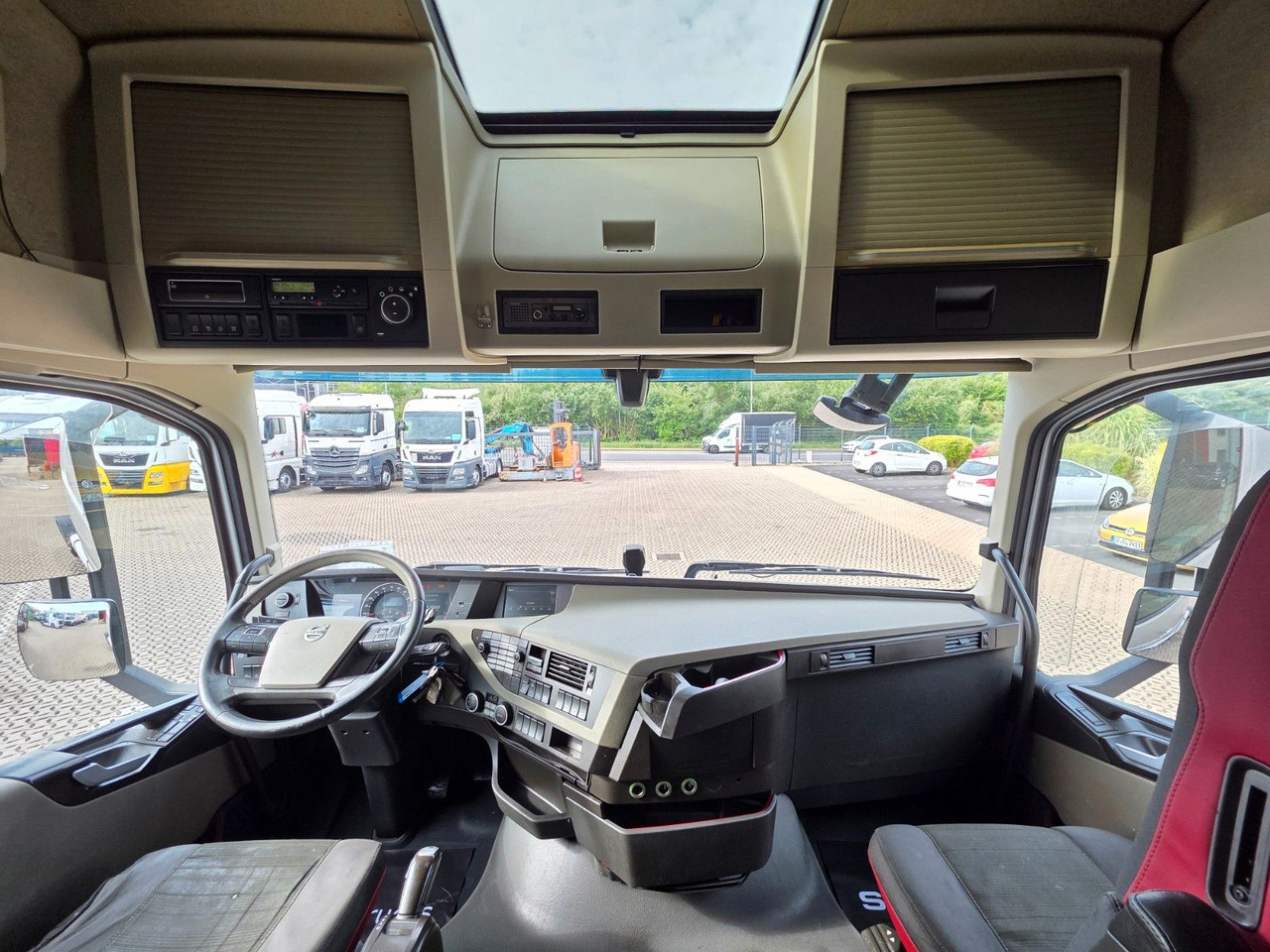 Tahač Volvo FH 460 / Alu-Felgen / Standklimaanlage: obrázek 21