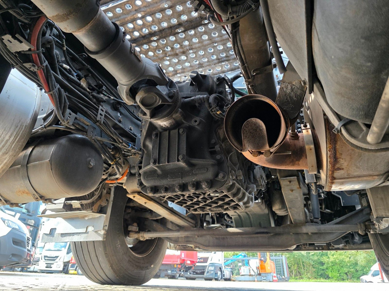 Tahač Volvo FH 460 / Alu-Felgen / Standklimaanlage: obrázek 11