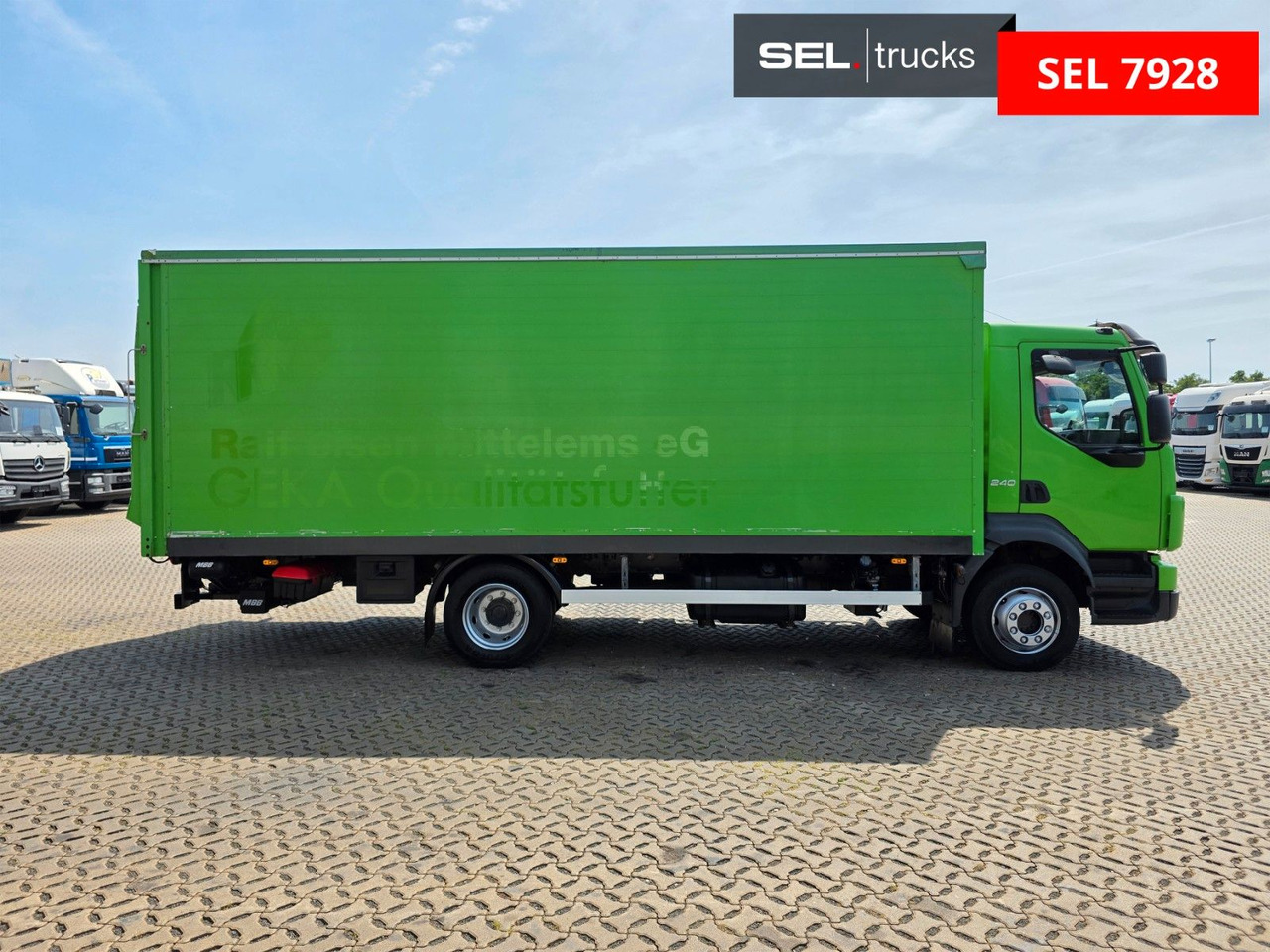 Volvo FL 240 - Plachtový nákladní auto: obrázek 4 Volvo FL 240 - Plachtový nákladní auto: obrázek 4