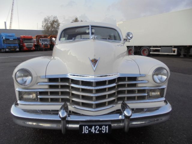Cadillac Fleetwood sedan - Sedan: obrázek 2 Cadillac Fleetwood sedan - Sedan: obrázek 2