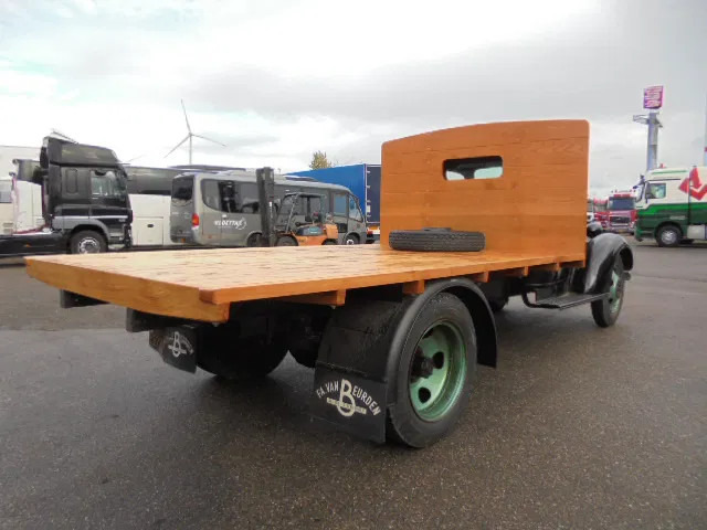 Chevrolet 1 1/2 TON FLATBED - Nákladní automobil valníkový/ Plošinový: obrázek 4 Chevrolet 1 1/2 TON FLATBED - Nákladní automobil valníkový/ Plošinový: obrázek 4