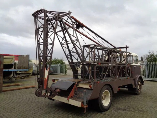DAF 1300 BB NL KENTEKEN - Auto s hydraulickou rukou: obrázek 2 DAF 1300 BB NL KENTEKEN - Auto s hydraulickou rukou: obrázek 2