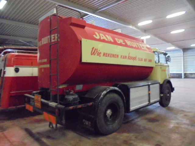 DAF 1600 A1600DF 360 - Cisternové vozidlo: obrázek 3 DAF 1600 A1600DF 360 - Cisternové vozidlo: obrázek 3
