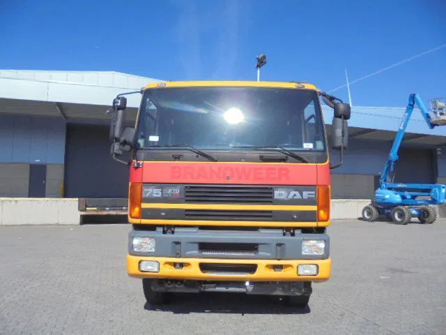 DAF 75.270 ATI 4X4 NL TRUCK - Hasičský vůz: obrázek 2 DAF 75.270 ATI 4X4 NL TRUCK - Hasičský vůz: obrázek 2