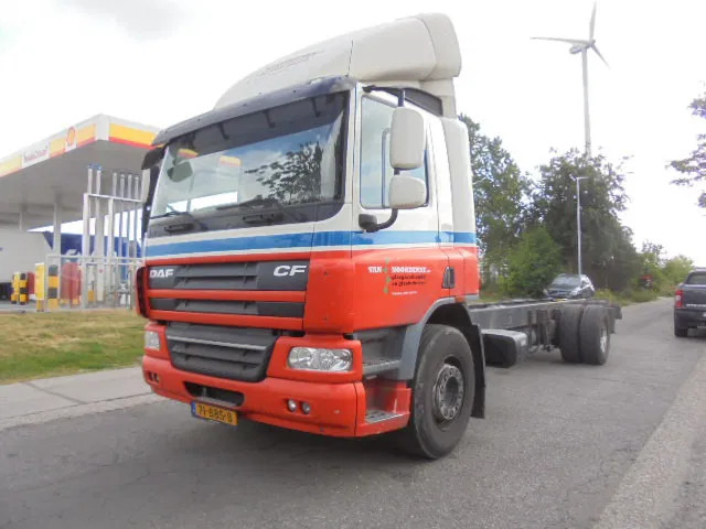 DAF CF 250 NL TRUCK - Podvozek s kabinou: obrázek 1 DAF CF 250 NL TRUCK - Podvozek s kabinou: obrázek 1