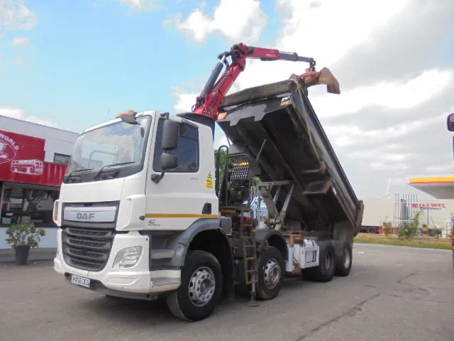 DAF CF 370 8X4 + PALFINGER EPSILON - Sklápěč, Auto s hydraulickou rukou: obrázek 1 DAF CF 370 8X4 + PALFINGER EPSILON - Sklápěč, Auto s hydraulickou rukou: obrázek 1