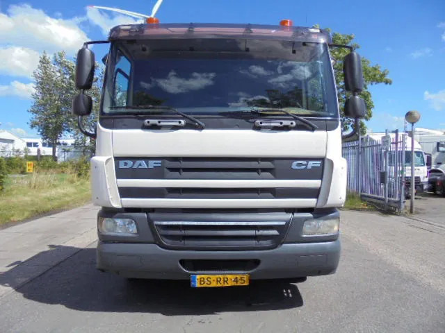 DAF CF 75.250 FAG 250 6X2 - Skříňový nákladní auto: obrázek 2 DAF CF 75.250 FAG 250 6X2 - Skříňový nákladní auto: obrázek 2