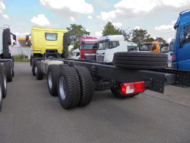DAF XD 450 F 8X4 NIEUW MET FABRIEKS GARANTIE - Podvozek s kabinou: obrázek 4 DAF XD 450 F 8X4 NIEUW MET FABRIEKS GARANTIE - Podvozek s kabinou: obrázek 4
