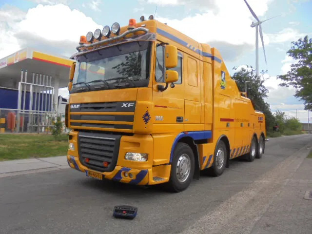 DAF XF 105 510 8X4 WRECKER - Odtahovka: obrázek 1 DAF XF 105 510 8X4 WRECKER - Odtahovka: obrázek 1