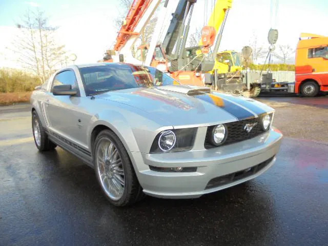 Ford Mustang GT - Osobní auto: obrázek 2 Ford Mustang GT - Osobní auto: obrázek 2