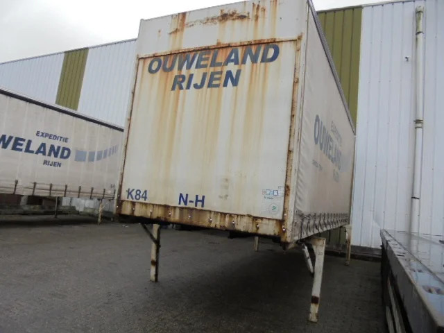 Fruehauf BDF - Plachtová nástavba: obrázek 3 Fruehauf BDF - Plachtová nástavba: obrázek 3