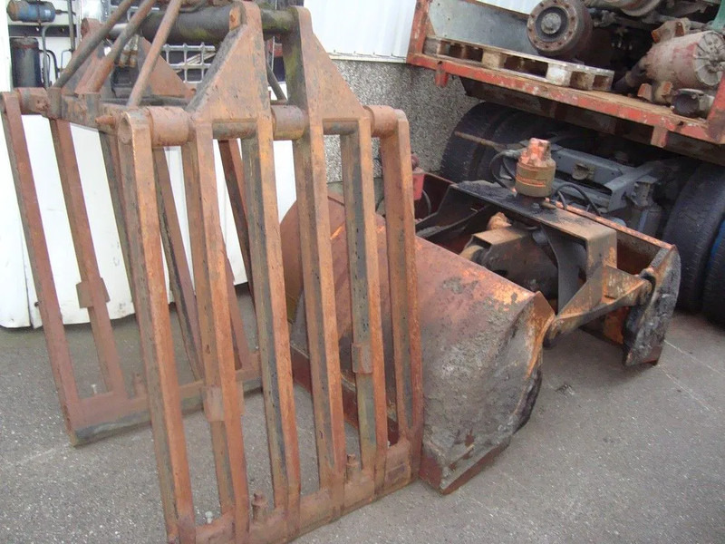 Hiab ALLTYPE YEARS AND PRICES HIAB PALFINGER HMF ATLAS KENNIS - Hydraulická ruka: obrázek 5 Hiab ALLTYPE YEARS AND PRICES HIAB PALFINGER HMF ATLAS KENNIS - Hydraulická ruka: obrázek 5