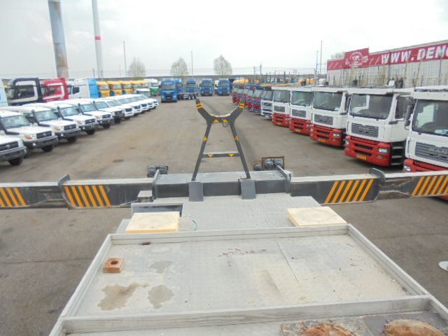 Autoplošina Hino 700 6X4: obrázek 17