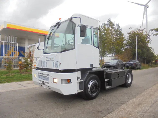 Kalmar TT616I TT616IC-9-L1A8 - Terminálový traktor: obrázek 1 Kalmar TT616I TT616IC-9-L1A8 - Terminálový traktor: obrázek 1