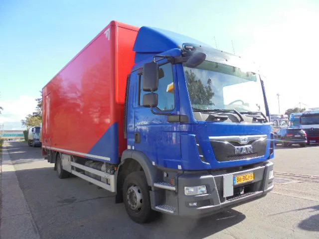 MAN TGM 12.250 NL TRUCK - Skříňový nákladní auto: obrázek 3 MAN TGM 12.250 NL TRUCK - Skříňový nákladní auto: obrázek 3