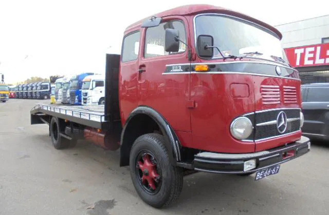 Mercedes-Benz 1113 - Přepravník automobilů: obrázek 3 Mercedes-Benz 1113 - Přepravník automobilů: obrázek 3