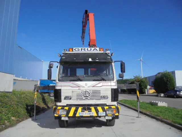 Mercedes-Benz 2435 S/6X2/4 + ROBSON DRIVE - Odtahovka: obrázek 3 Mercedes-Benz 2435 S/6X2/4 + ROBSON DRIVE - Odtahovka: obrázek 3