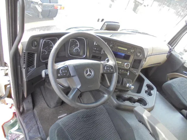 Interior photo 1: Podvozek s kabinou Mercedes-Benz Actros 2340 6X2 EUR 6
