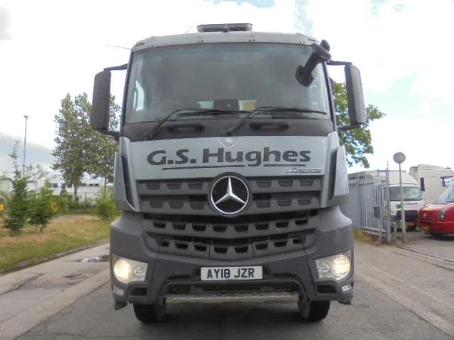 Mercedes-Benz Arocs 3340 8X4 - Sklápěč: obrázek 3 Mercedes-Benz Arocs 3340 8X4 - Sklápěč: obrázek 3