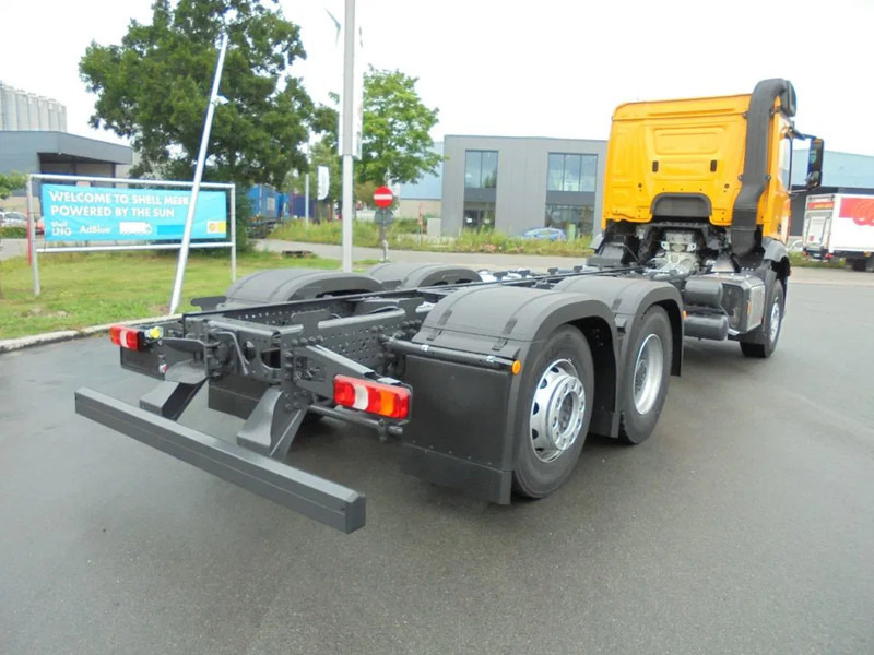 Mercedes-Benz Arocs AROCS 2848 6X2 MET FABRIEKS GARANTIE - Podvozek s kabinou: obrázek 3 Mercedes-Benz Arocs AROCS 2848 6X2 MET FABRIEKS GARANTIE - Podvozek s kabinou: obrázek 3