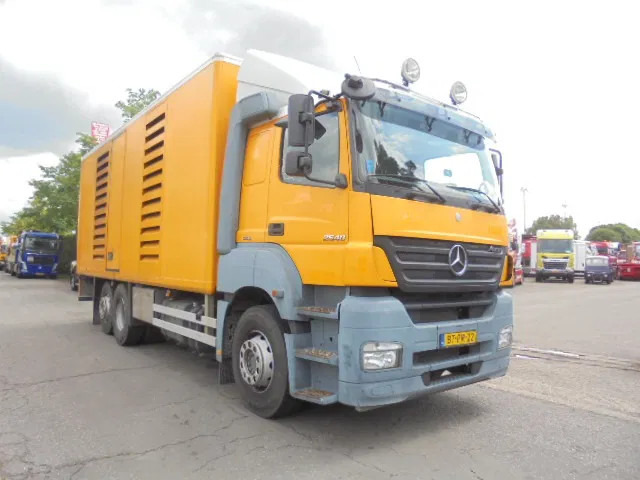 Mercedes-Benz Axor 2540 + HAMMELMAN DEUTZ - Čistič odpadových jam: obrázek 3 Mercedes-Benz Axor 2540 + HAMMELMAN DEUTZ - Čistič odpadových jam: obrázek 3