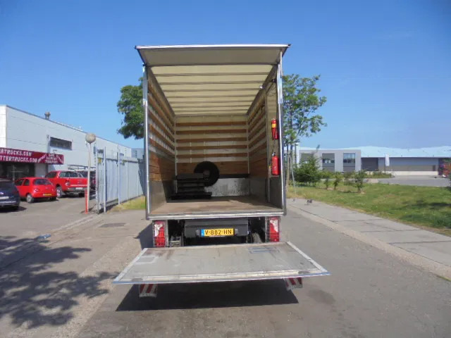 Mercedes-Benz Sprinter 316 CDI - Dodávka skřín: obrázek 5 Mercedes-Benz Sprinter 316 CDI - Dodávka skřín: obrázek 5