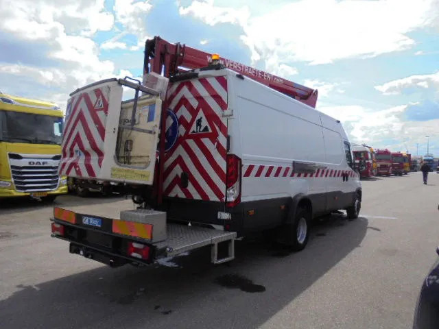 Iveco Daily 70 70C17 - Nákladní auto, Auto s hydraulickou rukou: obrázek 5 Iveco Daily 70 70C17 - Nákladní auto, Auto s hydraulickou rukou: obrázek 5