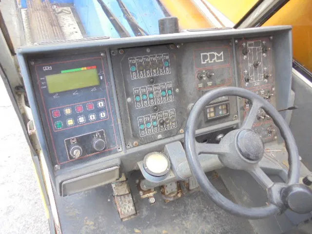 PPM ATT 350 4X4X4 leasing PPM ATT 350 4X4X4: obrázek 18 PPM ATT 350 4X4X4 leasing PPM ATT 350 4X4X4: obrázek 18