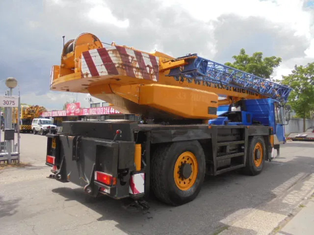 PPM ATT 350 4X4X4 - Univerzální autojeřáb: obrázek 4 PPM ATT 350 4X4X4 - Univerzální autojeřáb: obrázek 4