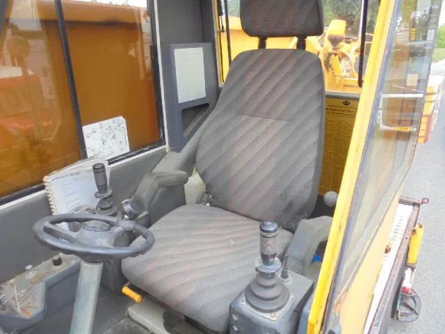 PPM ATT 350 4X4X4 leasing PPM ATT 350 4X4X4: obrázek 17 PPM ATT 350 4X4X4 leasing PPM ATT 350 4X4X4: obrázek 17